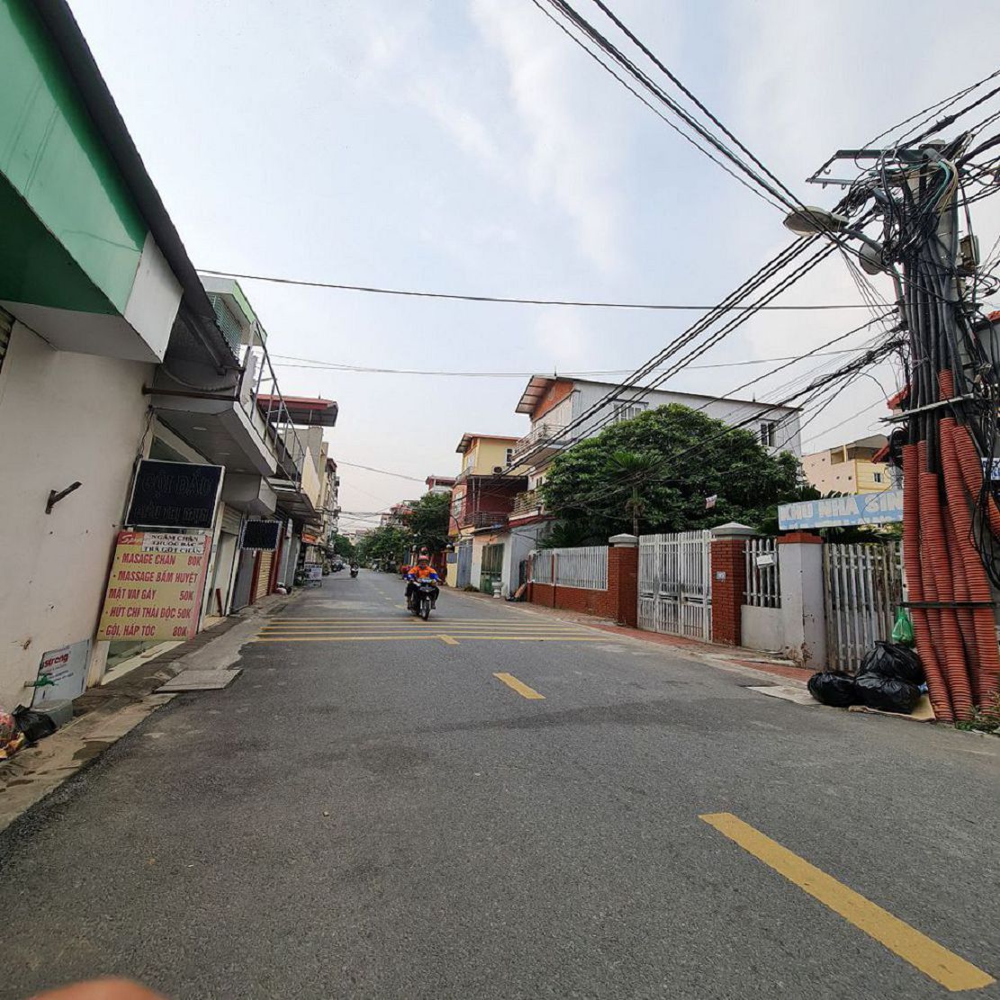 Đa Tốn, Gia Lâm, Hà Nội. Lô góc ô tô thông, 42m2 cực đẹp, giá đầu tư. Lh 0989894845 - Ảnh chính
